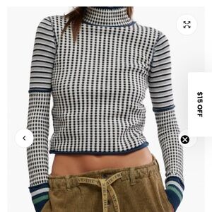 Women’s Free People Gamer Cuff shirt size medium